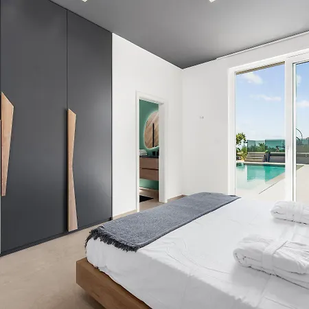 別荘 Exquisite Mit Panoramablick Aufs Meer, Salzwasserpool Mit Gegenstromanlage, Bbq ポレッチ
